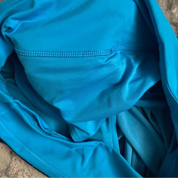 Lululemon shorts - Picture 4 of 5